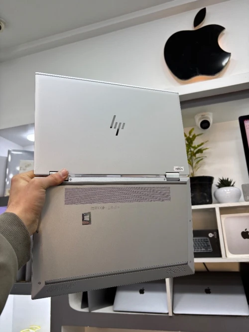 HP ELITEBOOK X360 1040 G8