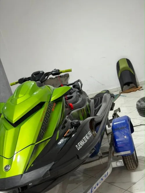 Jet-ski 2024
