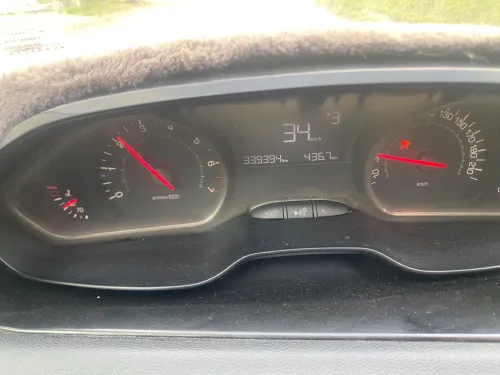 Peugeot 208 2015 Allure
