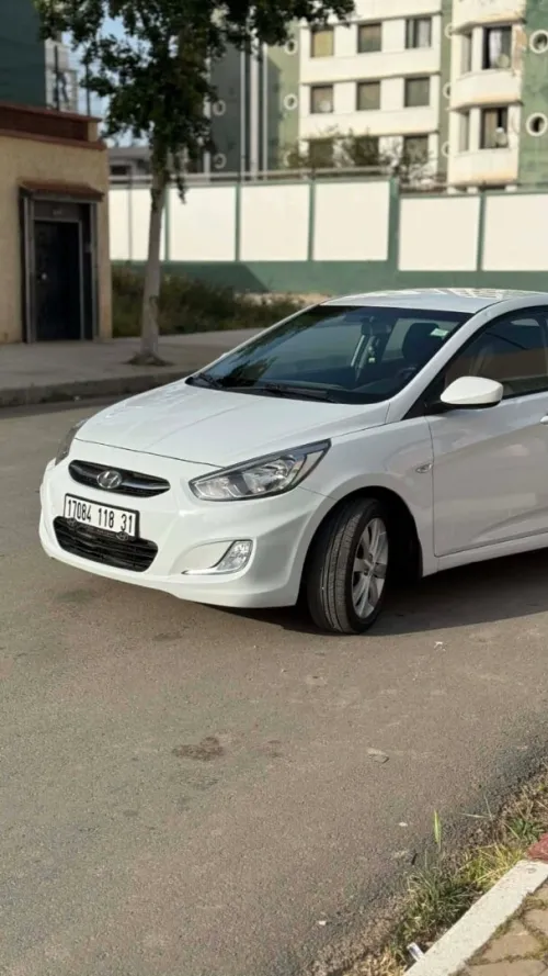 Hyundai Accent RB  4 portes 2018 Accent RB  4 portes