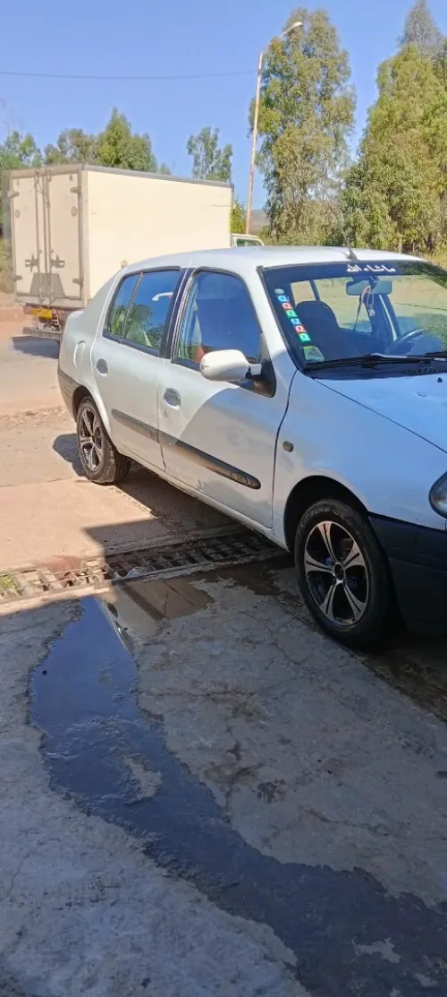 Renault Clio Classique 2000 Clio Classique
