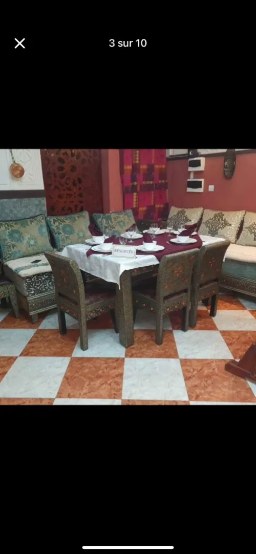 Équipement de restauration (chaises table et banquettes) pour un restaurant traditionnel