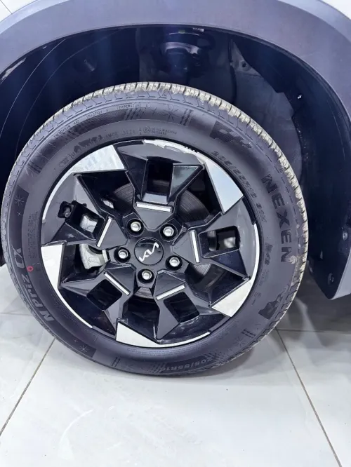 Kia Sonet  2025 Dubai