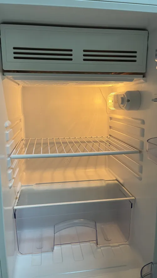 Réfrigérateur compact RAYLAN 122L en très bon état