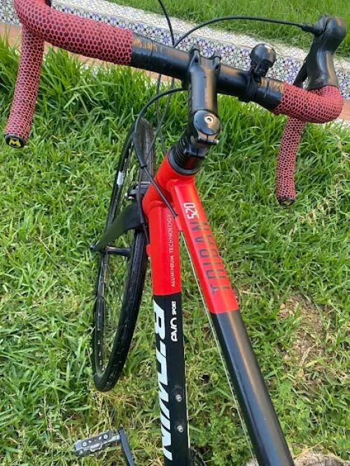 VELO  DECATHLON TRIBAN 520