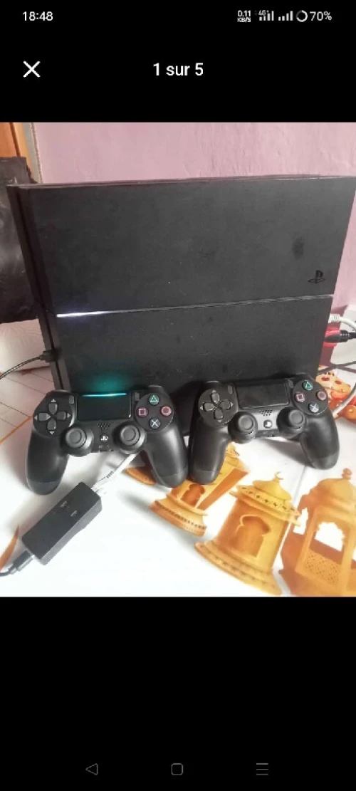 Ps4 fat flachi version 11.00 avec 2 manette