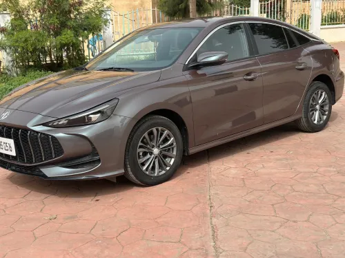 MG 5 2025 Luxury