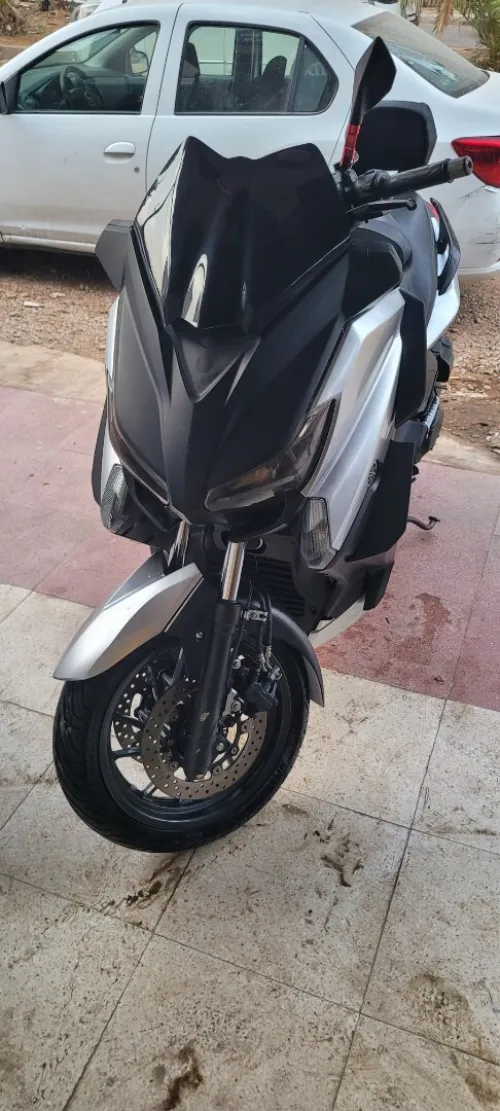 Yamaha X MAX 