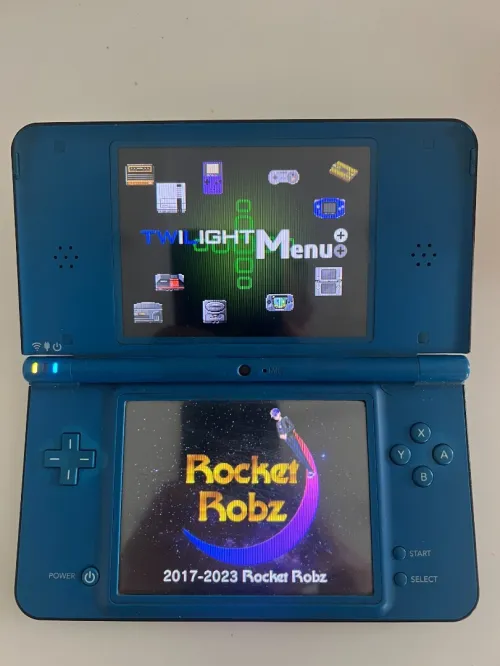 Nintendo DiS XL flashée avec 30 jeux