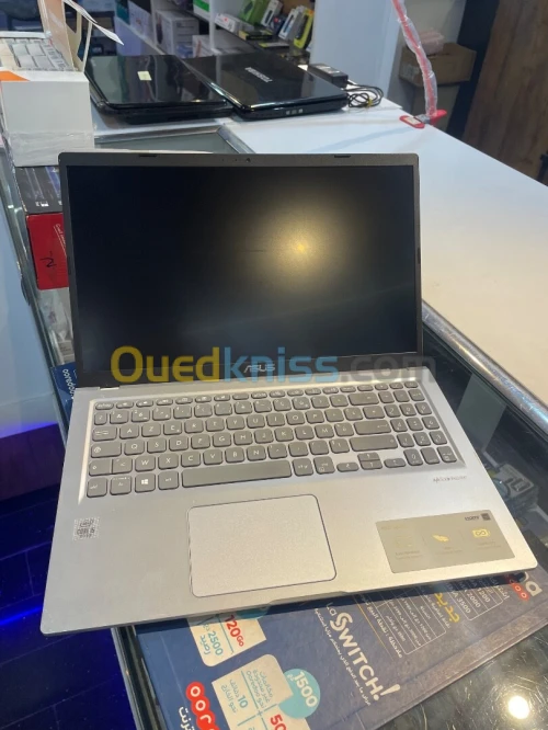 Asus vivobook x515 i5 10th 8GB 512SSD