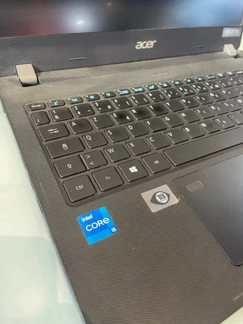 Acer Travelmate p214 i5 11th 8GB 256ssd