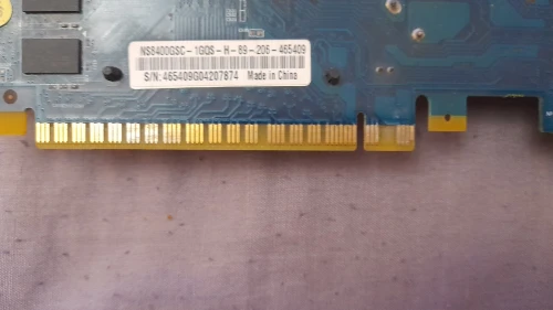 Carte graphique nvidia gt 218/ 1g ddr2