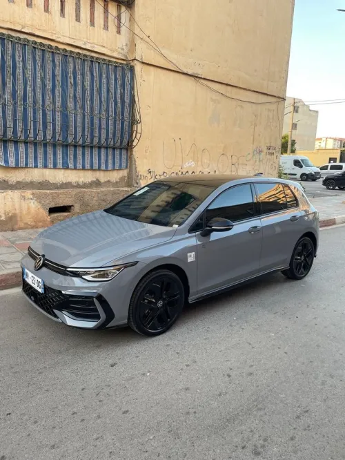 Volkswagen Golf 8 2025 R Black Edition 