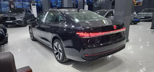 Volkswagen Passat 2025 Pro