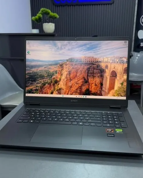HP OMEN 17P RYZEN 5 8645HS 16Gb DDR5 512gb SSD NVIDIA GEFORCE RTX 4050 6GB 17p  FHD   144HZ