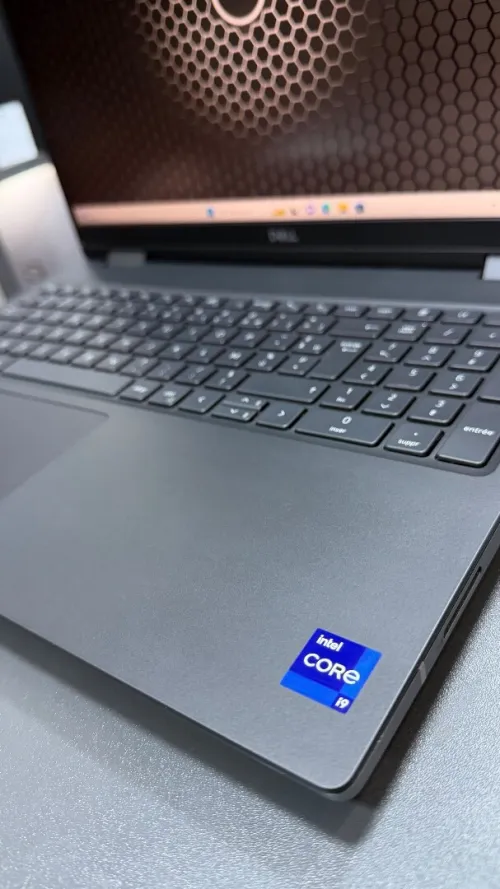 DELL PRECISION 7680 STATION TRAVAIL INTEL i9-13950HX up to 5.5ghz RAM  64GB DDR5 5200MT/s DISK 1000GB SSD nvme NVIDIA RTX 3500 ADA (12GB)