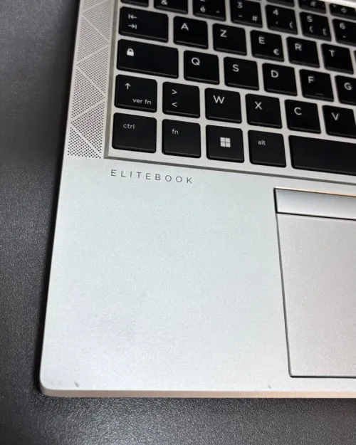 HP ELITEBOOK 840 G8 INTEL i5 1145G7 2.61GHz UP TO 4.40GHz 16GB DDR4 256 SSD NVME INTEL IRIS XE GRAPHICS ECRAN 14 INCH FHD