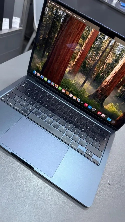 MacBook Air m3 2024 8Gb 256gb cycle 199 95%