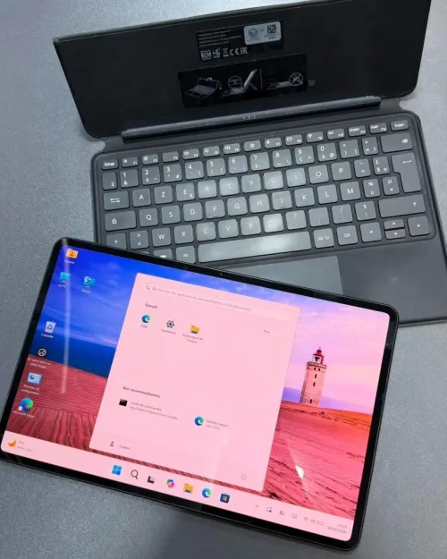 HUAWEI MATEBOOK E INTEL i5-1110G4  RAM 8GB DDR4 128GB SSD nvme INTEL UHD GRAPHICS  GRAPHICS ECRAN 2.5KP FHD OLED