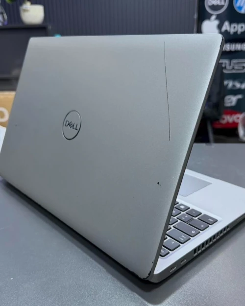 DELL LATITUDE 5530 INTEL i7-1265U 1.8GHZ up to 4.8GHZ 16GB DDR4  512GB SSD NVME INTEL IRIS CE GRAPHICS ECRAN 15.6 INCH FHD