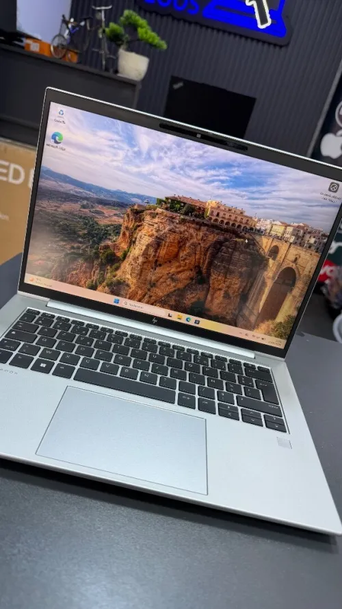 HP ELITEBOOK 840 G10 INTEL I5-1345U 1.6GHZ up to 4.7ghz RAM  16GB DDR5 DISK 256GB SSD nvme INTEL UHD GRAPHICS ECRAN 14P FHD+