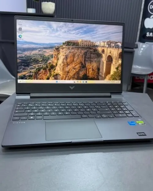 HP VICTUS  i5-12450H 2.00GHZ UP TO 4.4GHZ 16Gb DDR5  512gb SSD  NVIDIA GEFORCE RTX 3050 15.6 FHD 144HZ