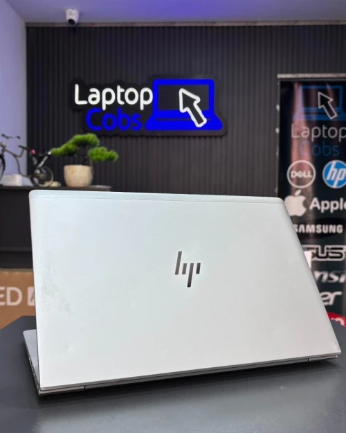 HP ELITEBOOK 640 G10 INTEL i5 1345U 1.60GHz UP TO 4.70GHz 16GB DDR4 512 SSD NVME INTEL UHD GRAPHICS ECRAN 14 INCH FHD TACTILE