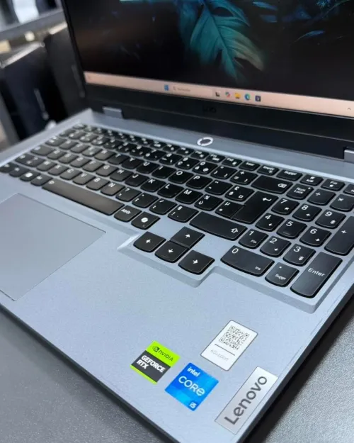LENOVO LOQ 15 i5-12450HX  24GB DDR5 512Gb INTEL UHD GRAPHICS NVIDIA GEFORCE RTX 4060 8GB 15.6 FHD