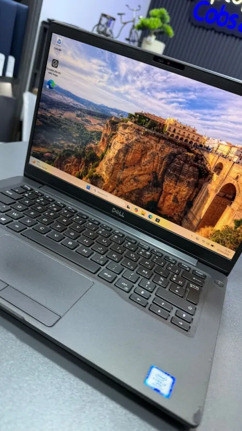 DELL LATITUDE 7300 INTEL i7-8665U RAM 8gbGB DDR4 DISK  512GB INTEL UHD GRAPHICS 620 ECRAN 13-INCH FHD