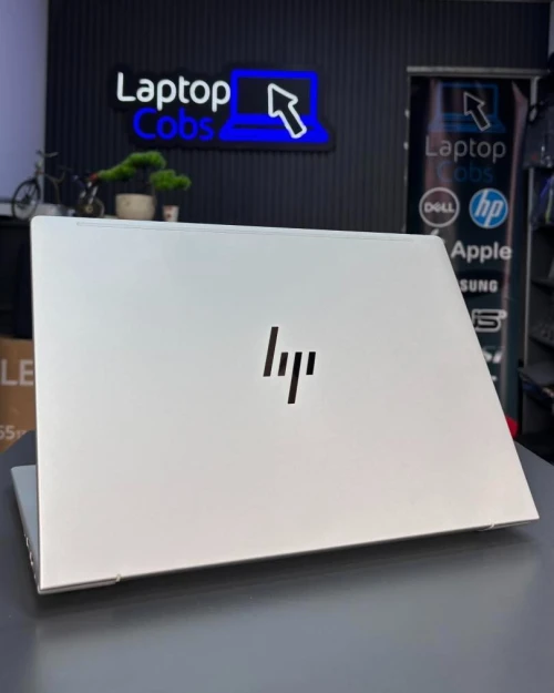 HP ELITEBOOK 640 G11 INTEL CORE ULTRA 5 135U 1.60GHz UP TO 4.40GHz 16GB DDR5 256 SSD NVME INTEL R GRAPHICS ECRAN 14 INCH FHD PLUS