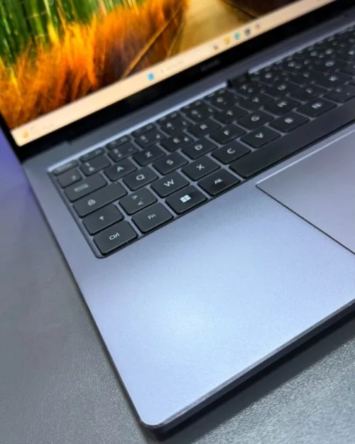 HUAWEI KLVD TACTILE 2.8K i5-1135G7 16Gb DDR4 512Gb SSD INTEL IRIS XE GRAPHICS 14 2.8K TACTILE