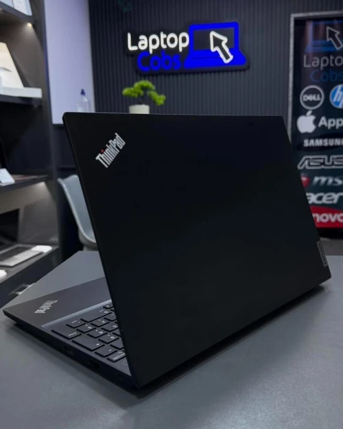 LENOVO THINKPAD E15 GEN2 i5-1135G7 11eme 8gb 256gb INTEL IRIS XE ecran 15.6 FHD