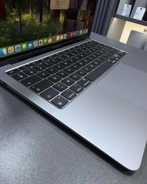 MACBOOK AIR M1 2020 JAMAIS UTILISÉ PUCE M1 8GB 256GB SSD ECRAN 13.3 retina 2.5k