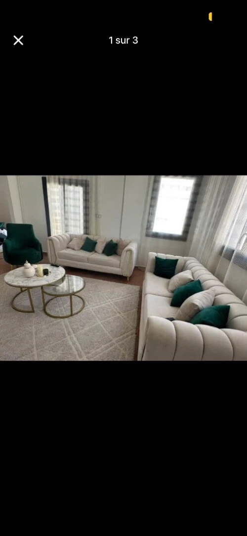 Salon a vendre 2m/2m plus un individuel 