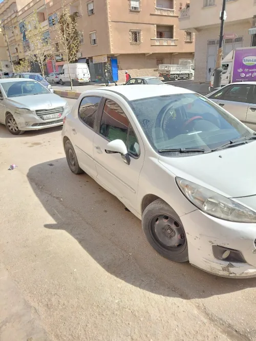Bugatti فرنسا 2013 
