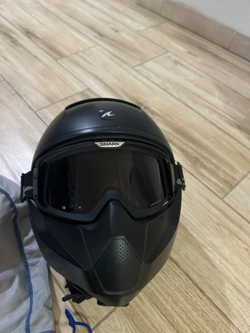 Casque SHARK Noir taille M