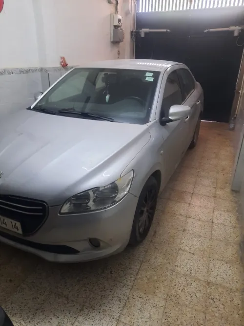 Peugeot 301 2014 Allure