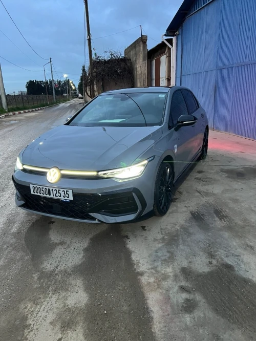 Volkswagen Golf 8 2025 R-Line