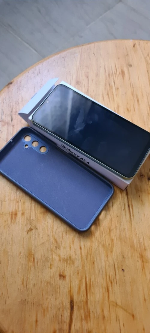Samsung A24