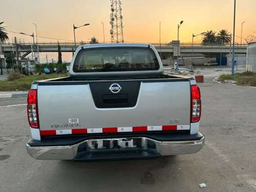 Nissan Navara 2013 Elegance 4x2