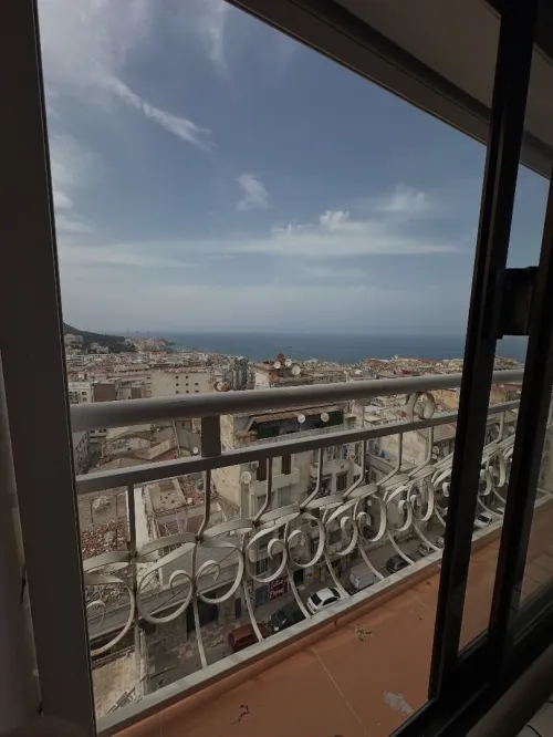 Cherche achat Appartement F3 Alger Bab el oued