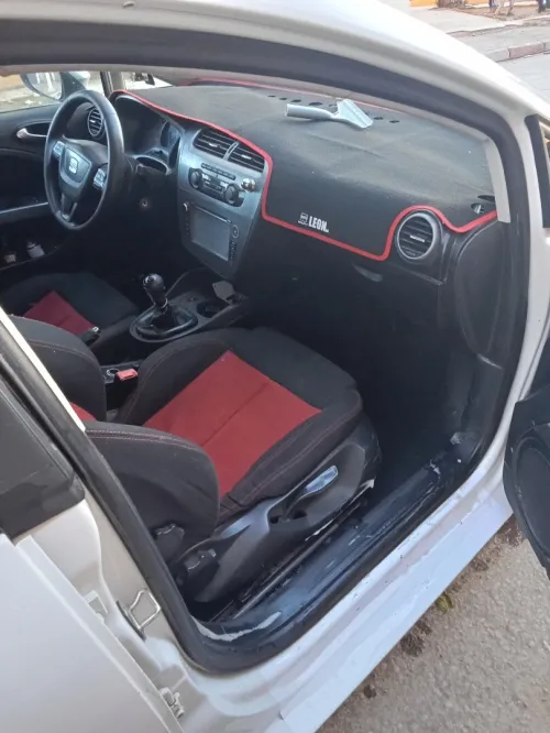 Seat Leon 2011 Fully