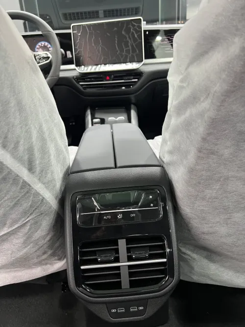 Volkswagen Passat 2025 PRO