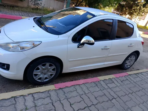 Peugeot 207 2012 207