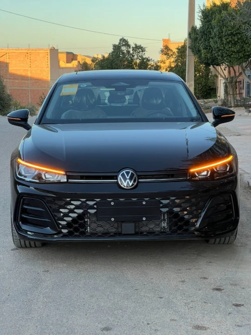 Volkswagen Passat 2025 PRO