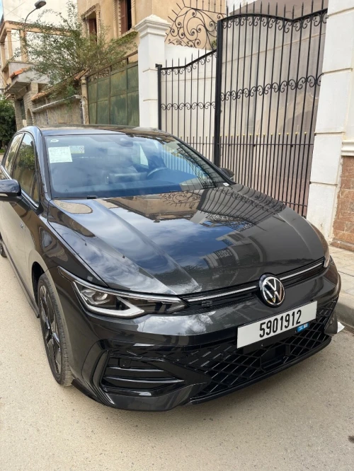 Volkswagen Golf 8 2025 R Black Edition 