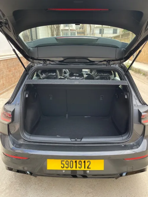 Volkswagen Golf 8 2025 R Black Edition 