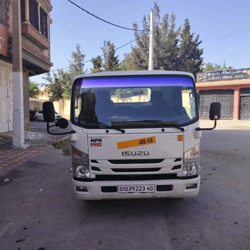Isuzu NPR PRO 