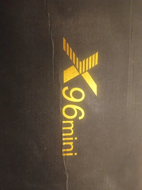 للبيع X96 Mini Smart TV Box RAM 2GB / ROM 16GB غير مستعمل، الحالة جديدة مع العلبة الأصلية + ريموت + كابل يشغل YouTube و IPTV والتطبيقات السعر: 6000 دج قابل للتفاوض