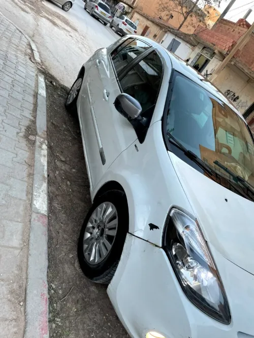 Renault Clio 3 2012 Night and Day